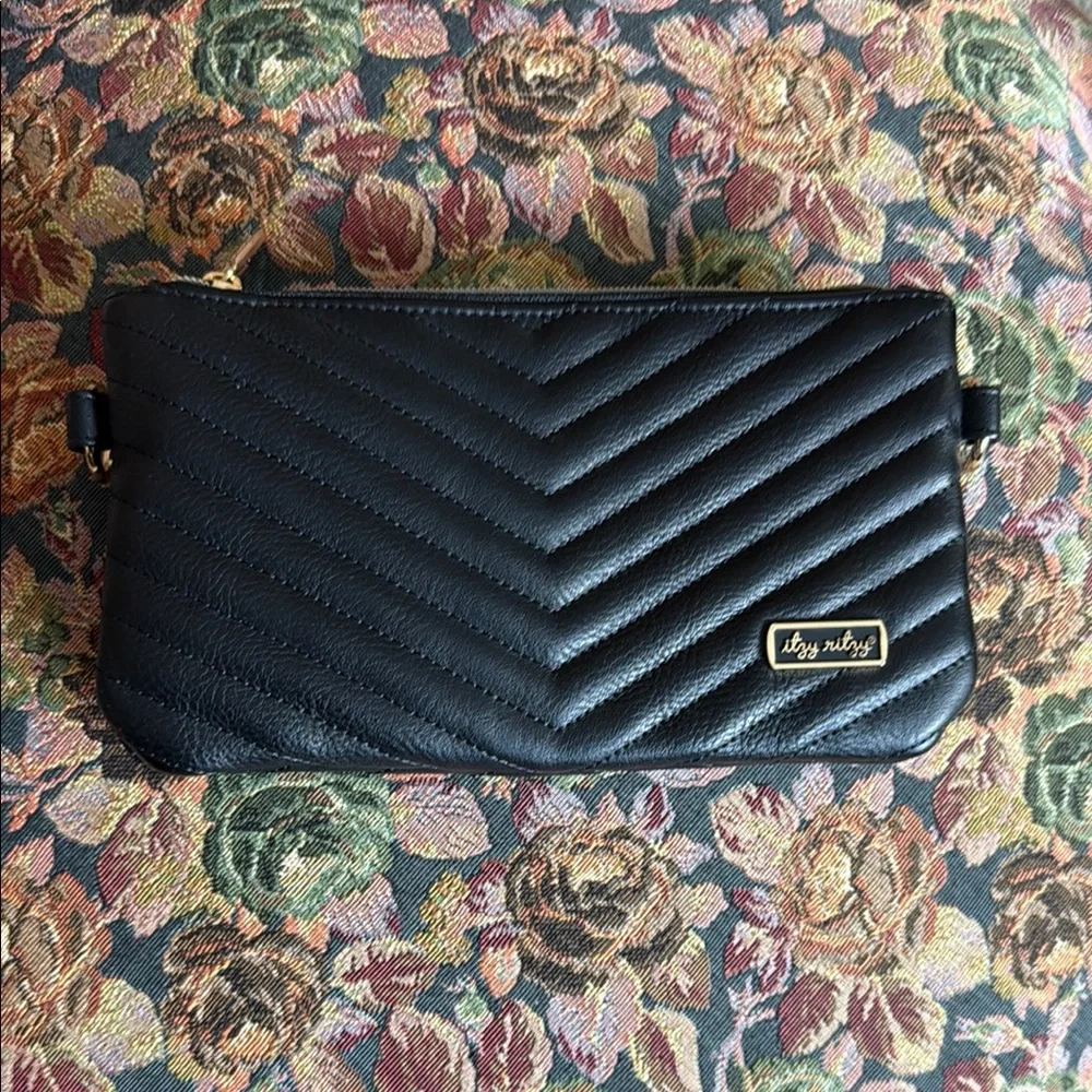 Itzy Ritzy the Boss Quilted Women's Pouch NWT - Picture 6 of 6
